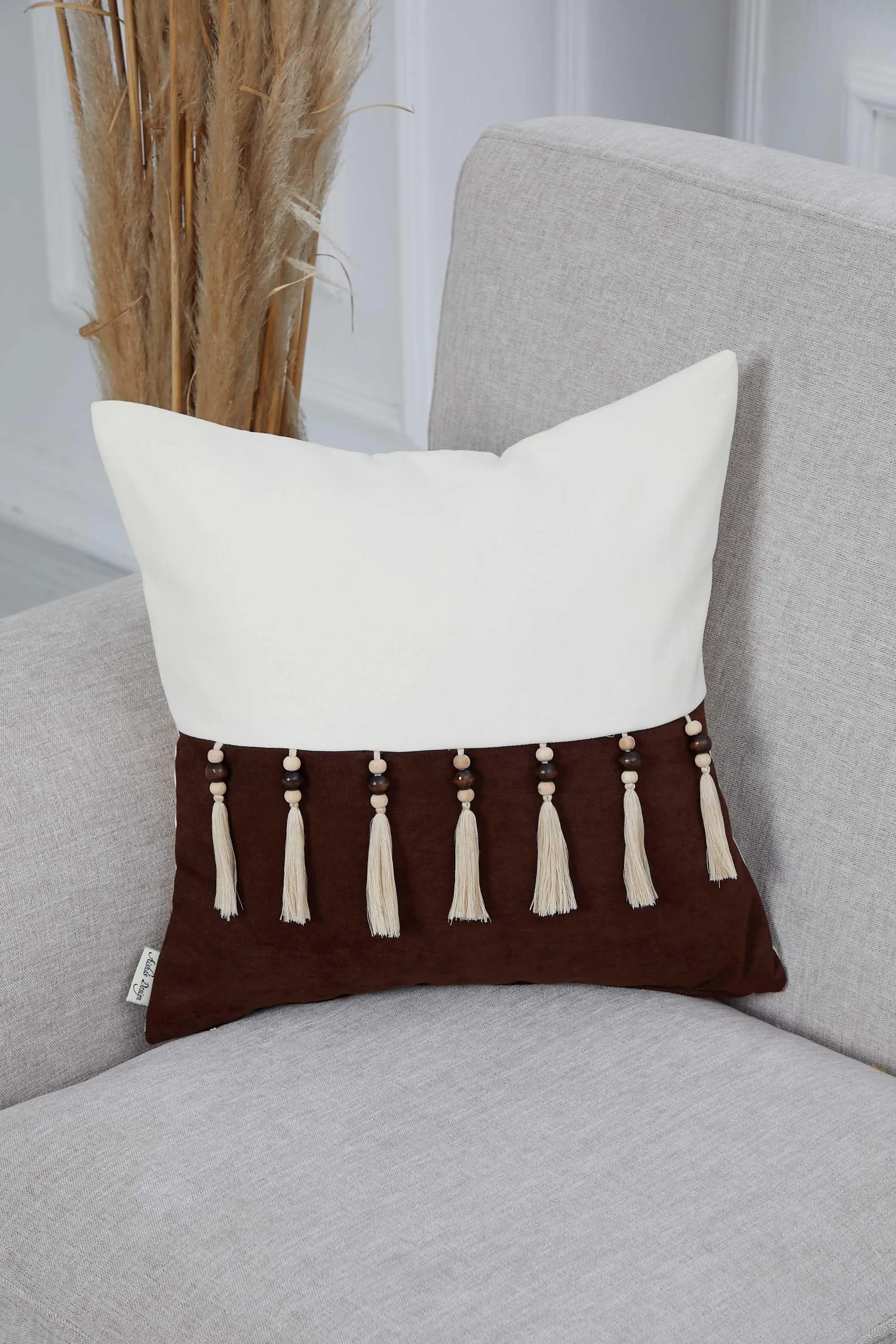 Boho Decorative Throw Pillow Covers with Tassels and Chaplet, 18 x 18 inch Modern Design Polyester Cushion Covers for Couch,K-100