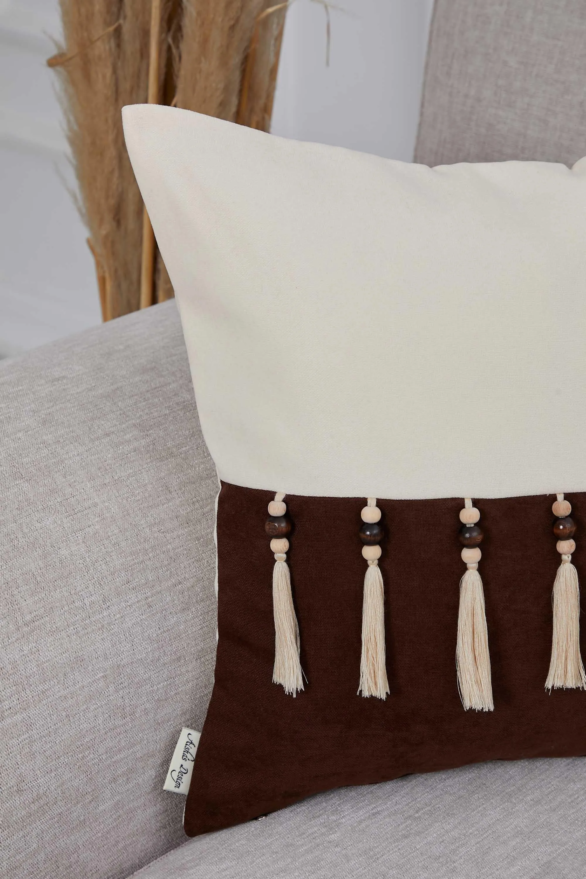 Boho Decorative Throw Pillow Covers with Tassels and Chaplet, 18 x 18 inch Modern Design Polyester Cushion Covers for Couch,K-100
