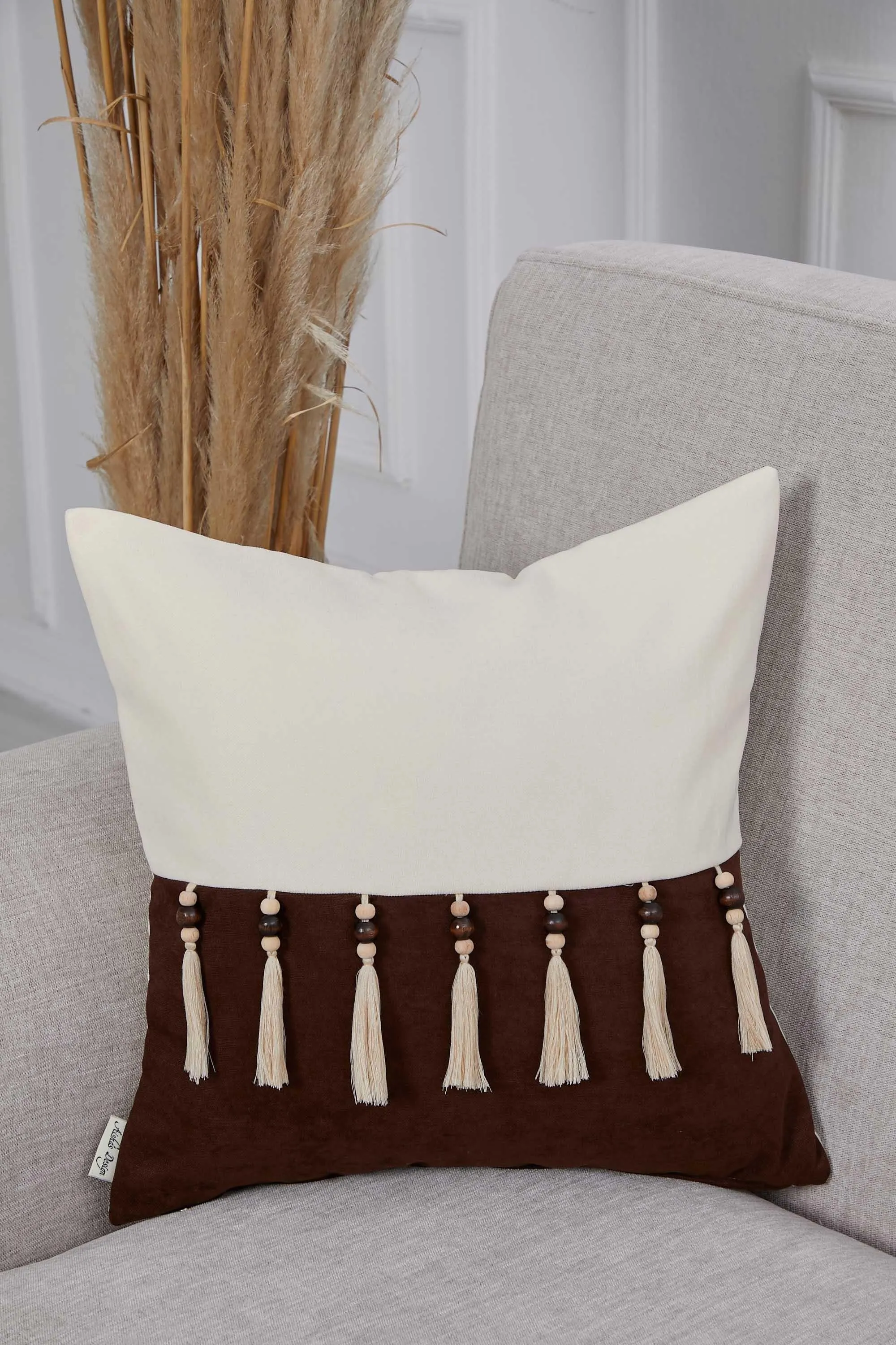 Boho Decorative Throw Pillow Covers with Tassels and Chaplet, 18 x 18 inch Modern Design Polyester Cushion Covers for Couch,K-100