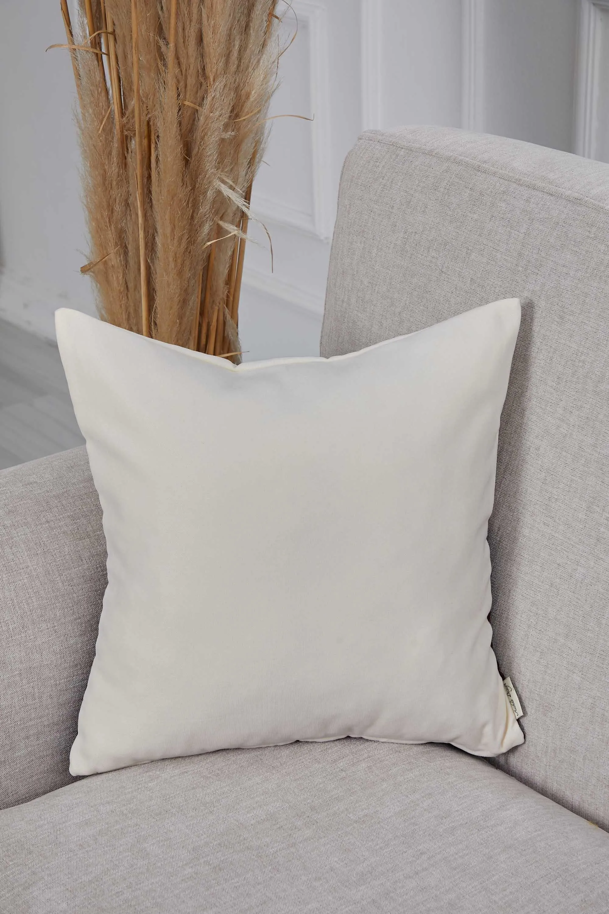 Boho Decorative Throw Pillow Covers with Tassels and Chaplet, 18 x 18 inch Modern Design Polyester Cushion Covers for Couch,K-100