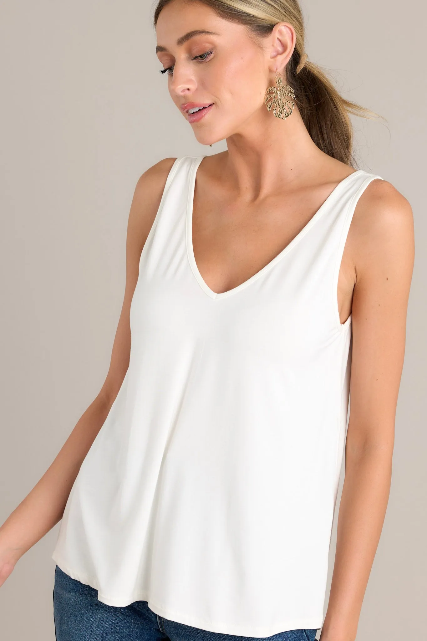Daring Heart V-Neck Ivory Tank Top