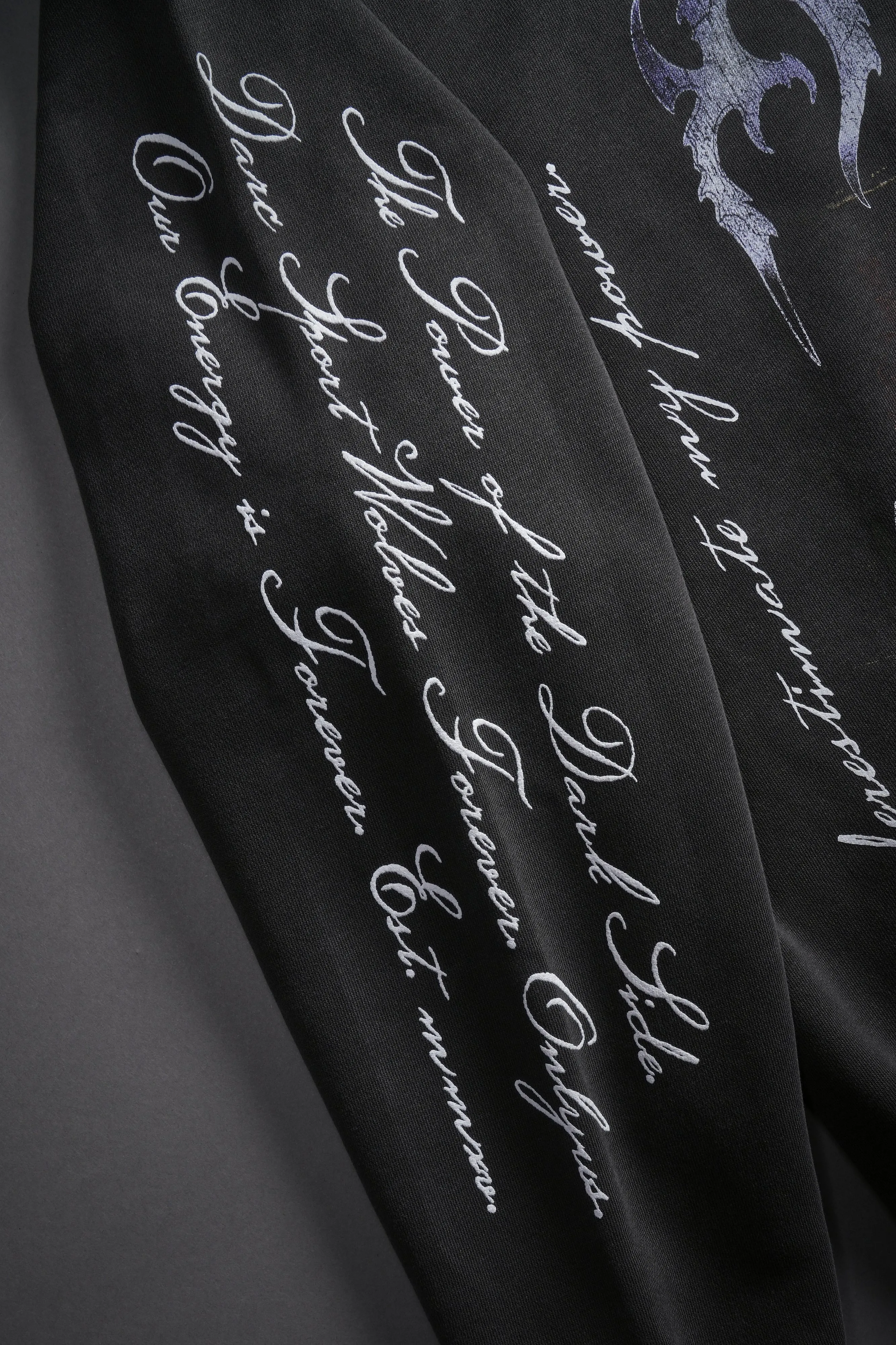 Rule The Galaxy London Crewneck in Wolf Gray