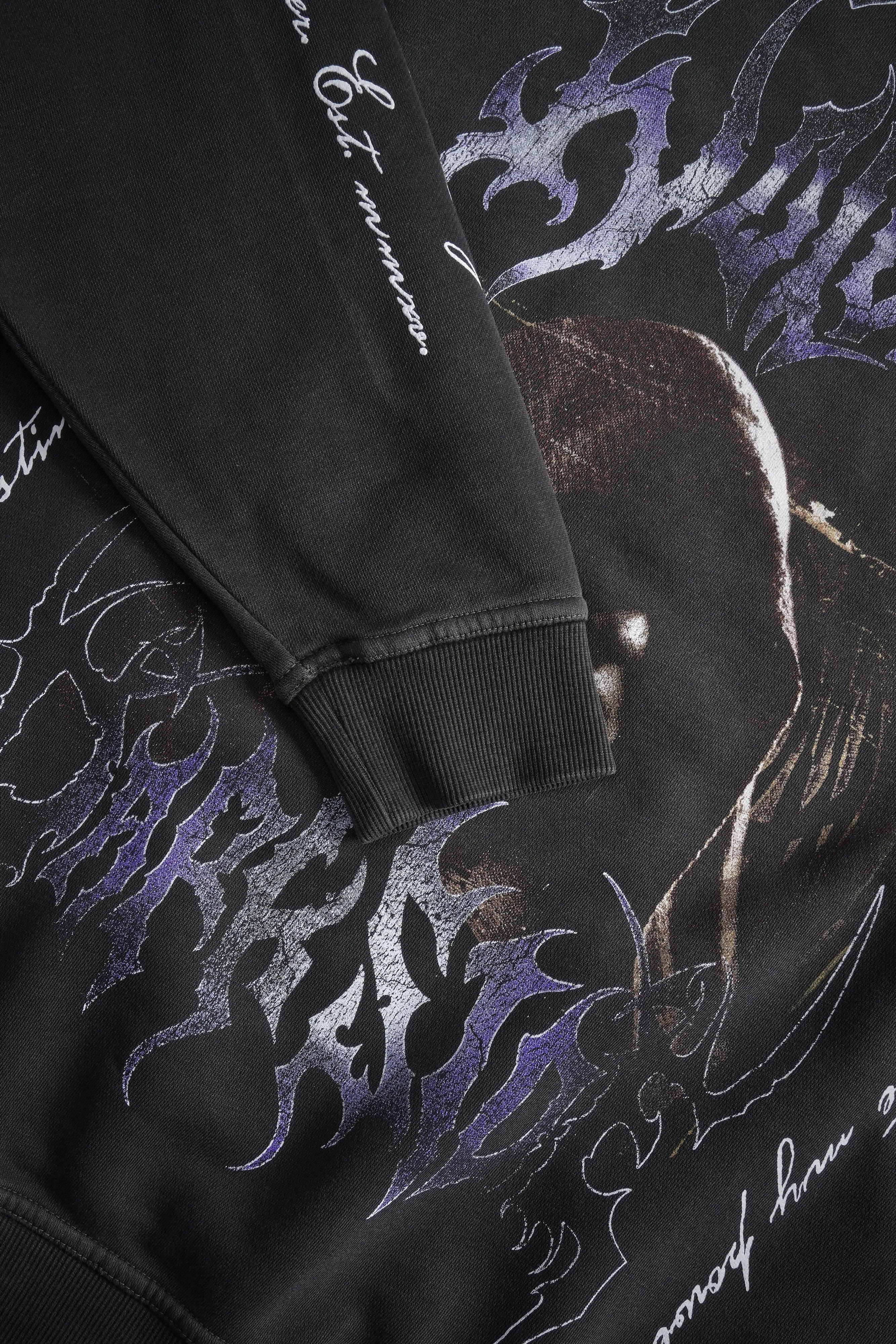 Rule The Galaxy London Crewneck in Wolf Gray