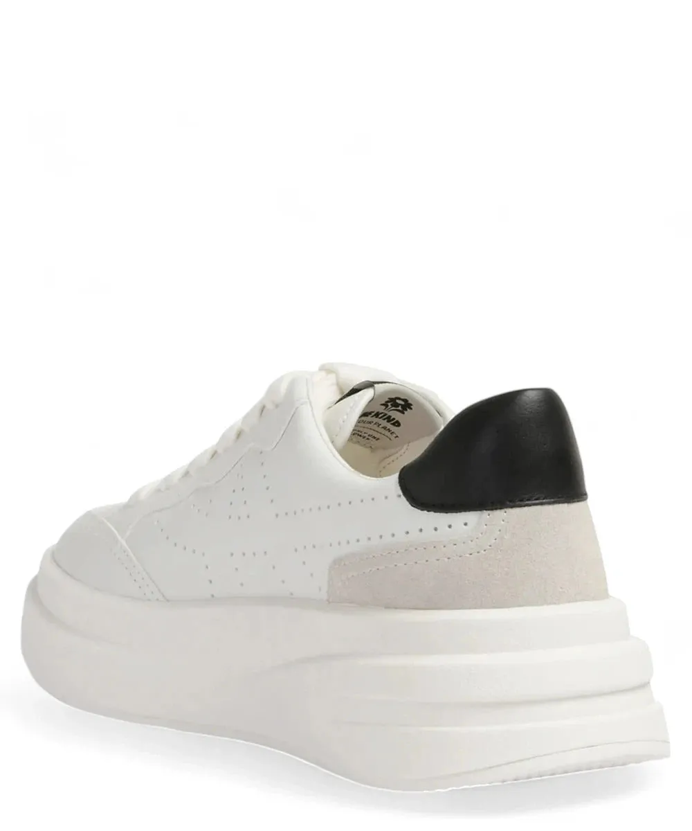 Sneakers in Pelle Bianca con Design Traforato